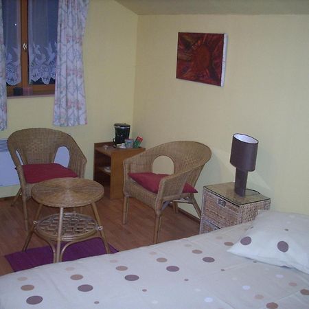 B&B Les Bergers Braine-lʼAlleud Exteriör bild