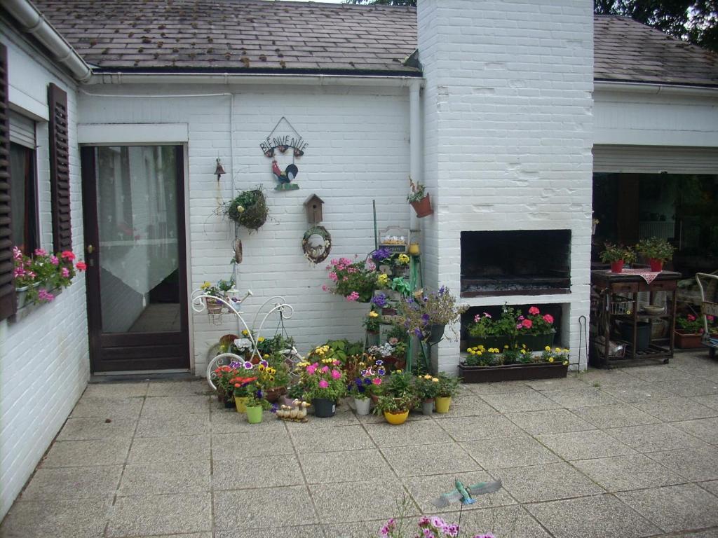 B&B Les Bergers Braine-lʼAlleud Exteriör bild