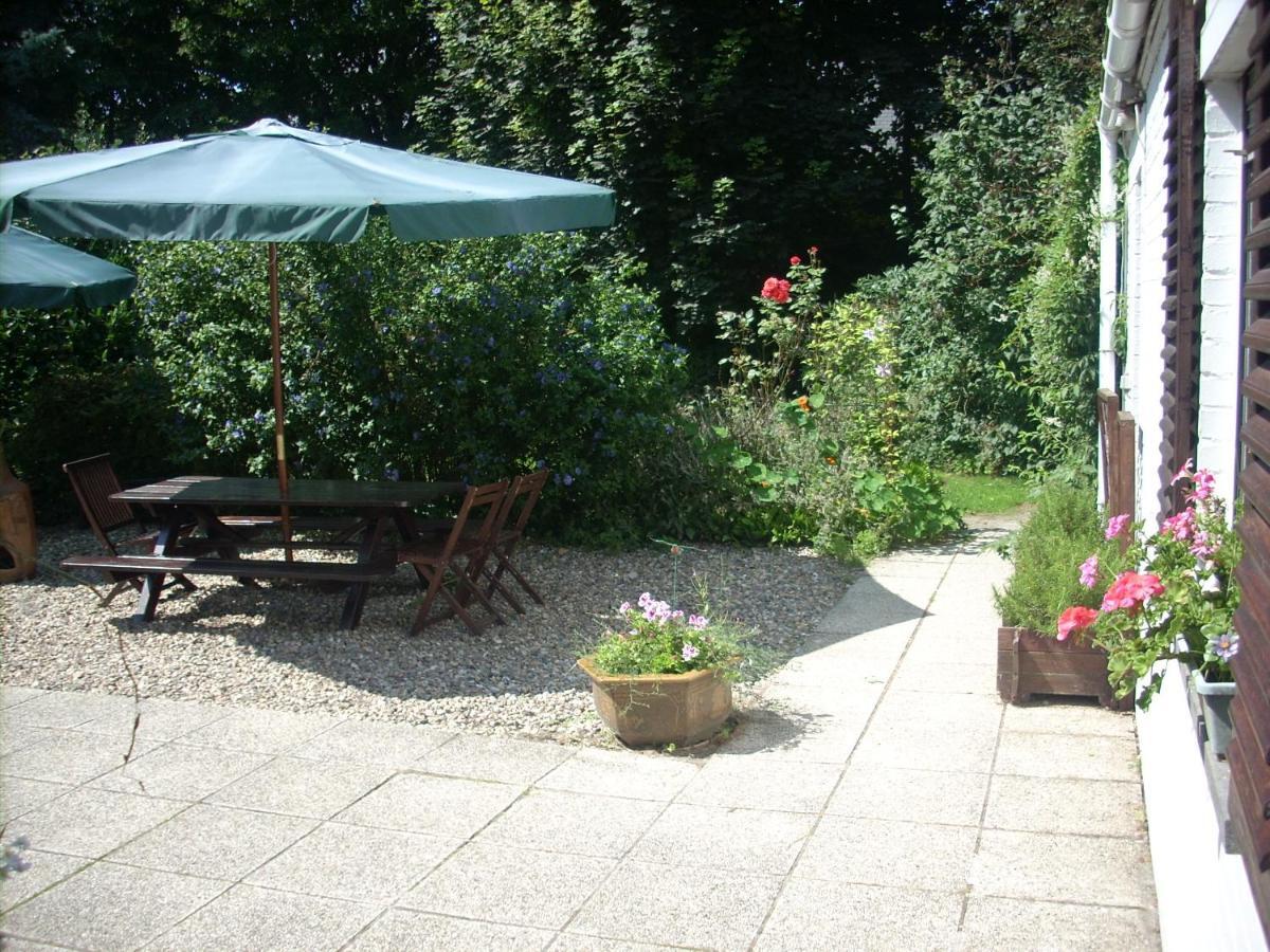 B&B Les Bergers Braine-lʼAlleud Exteriör bild