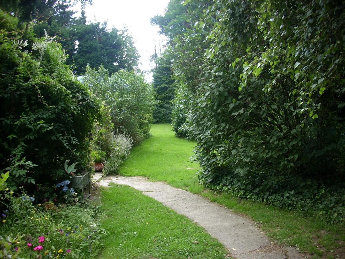 B&B Les Bergers Braine-lʼAlleud Exteriör bild